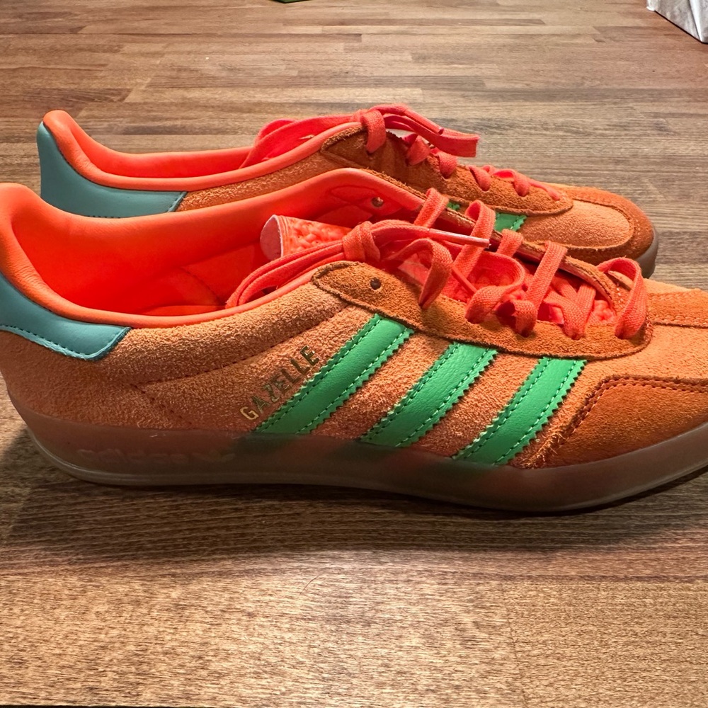 adidas Gazelle Orange Green Sneakers - Women's size 9